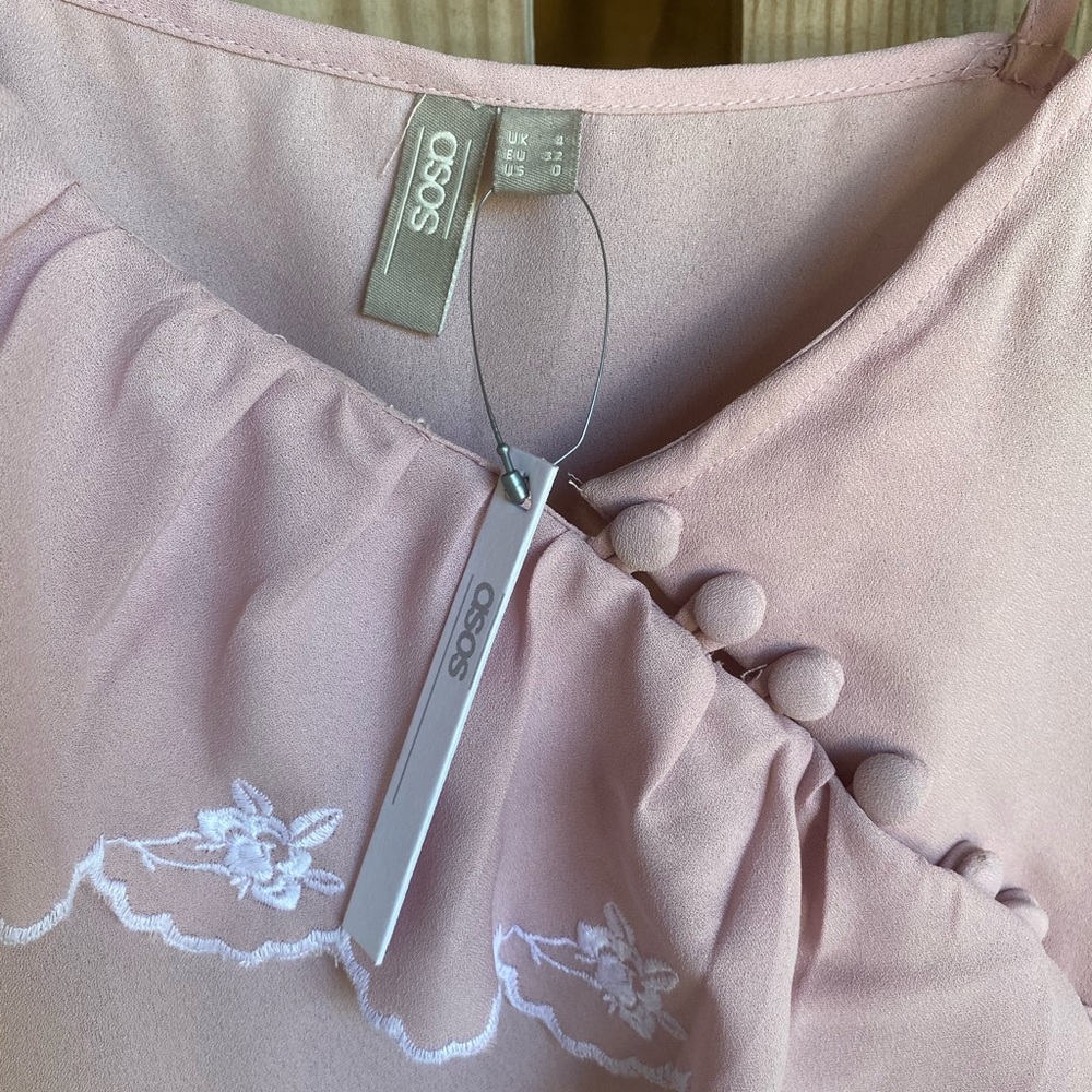 Ruffle Embroidered Tank Top - Picture 7 of 10